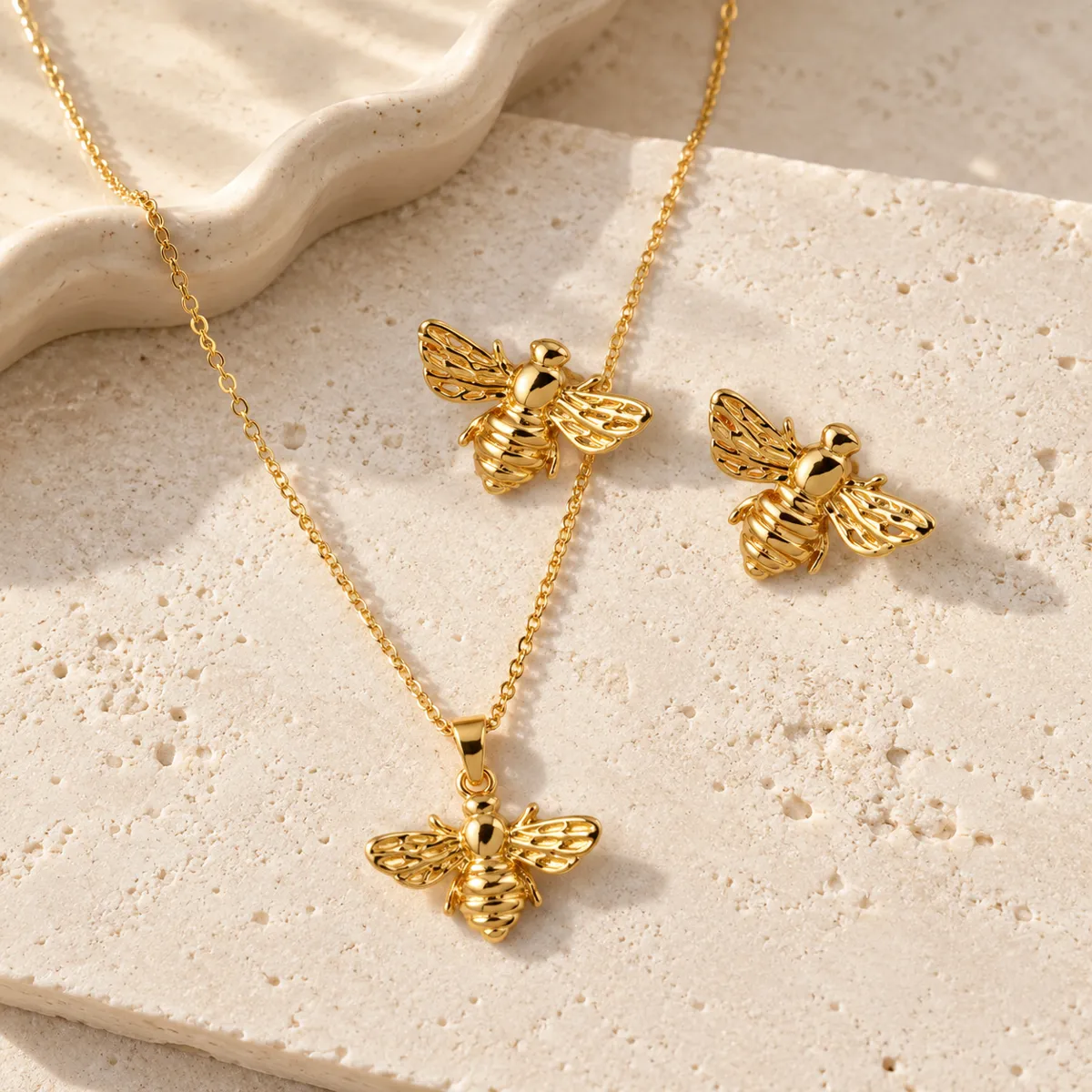 Honey Muse Bee Jewelry Set – PVD Gold Plated 304 Stainless Steel